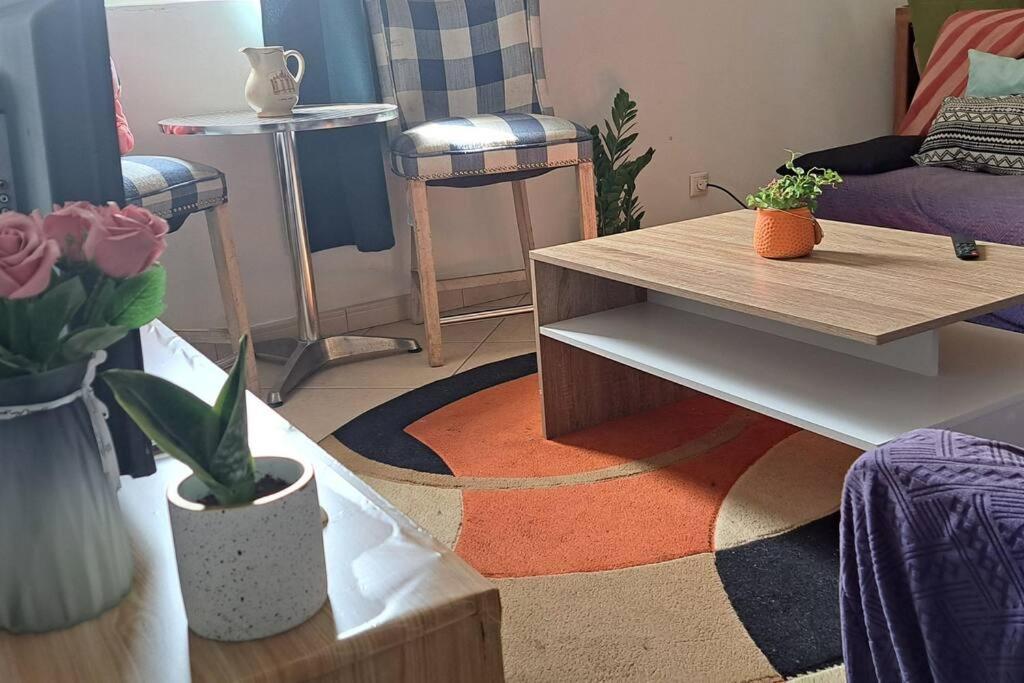 Mendes Family Homestay - B&B In The Heart Of Praia Esterno foto