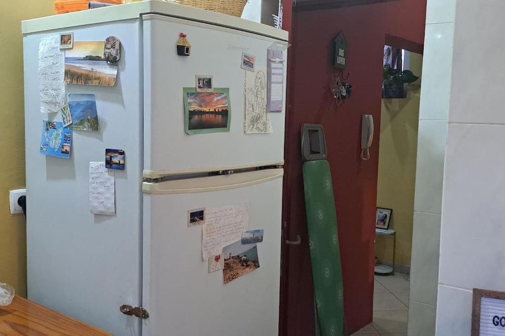 Mendes Family Homestay - B&B In The Heart Of Praia Esterno foto
