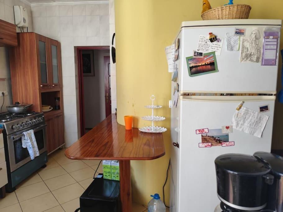 Mendes Family Homestay - B&B In The Heart Of Praia Esterno foto